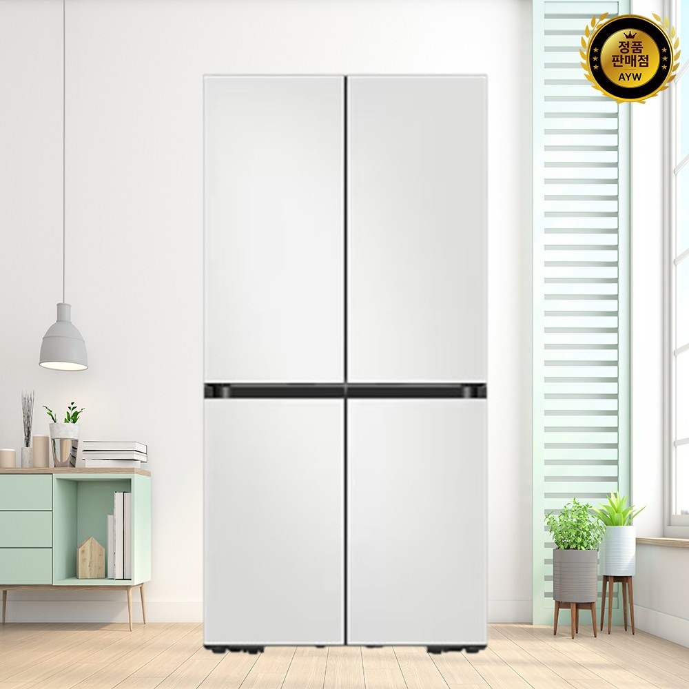 삼성 비스포크 RM70F63R2A는 컴팩트한 사이즈와 넉넉한 수납공간을 갖춘 3도어 냉장고입니다. 주방 공간을 효율적으로 사용하면서도, 다양한 식재료를 신선하게 보관할 수 있습니다. 비스포크 디자인으로 주방 인테리어와 완벽한 조화를 이루는 이 제품으로 편리함을 더해보세요.