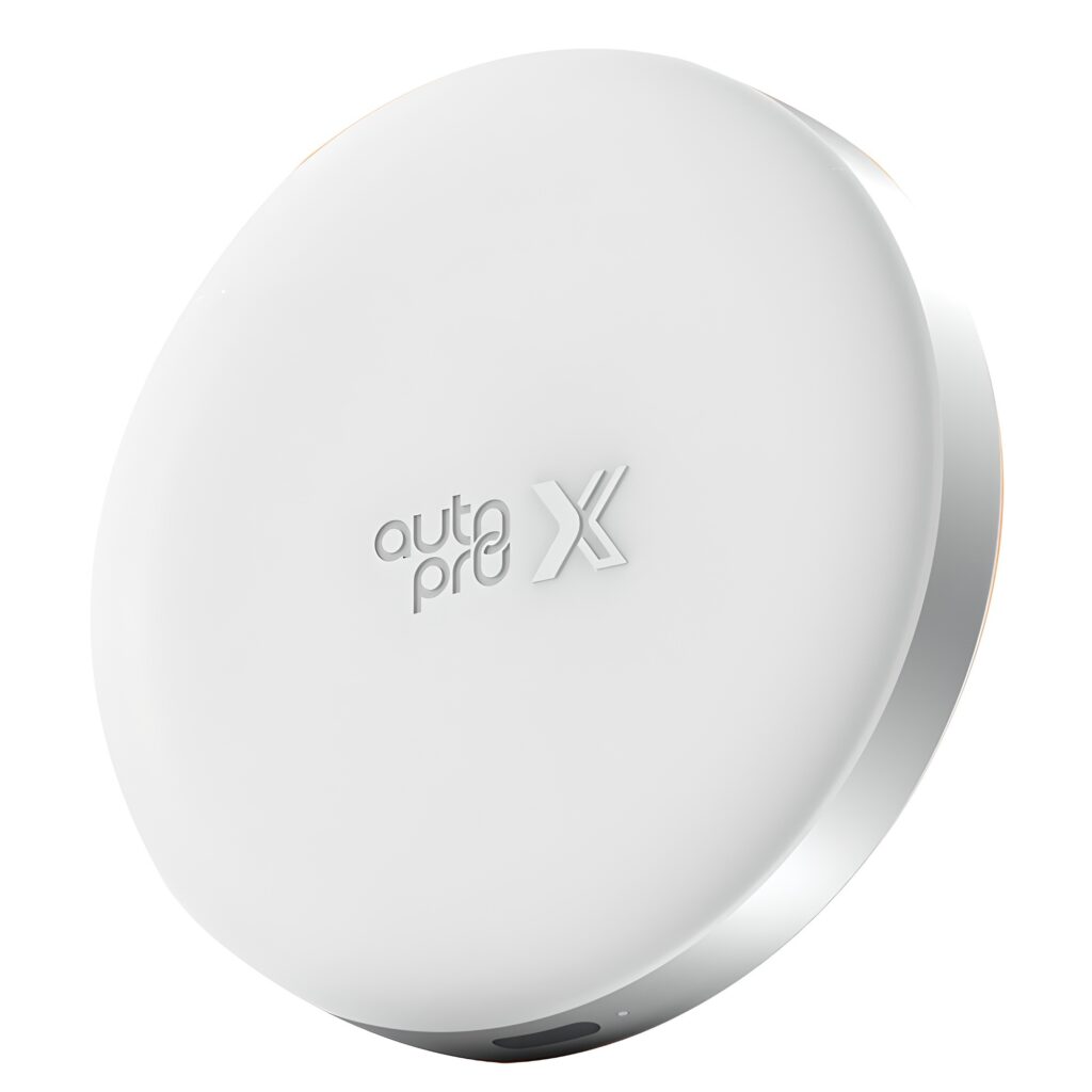 메이튼 오토프로X 하나면 복잡한 선 연결 없이 무선 카플레이와 안드로이드 오토를 완벽하게 즐길 수 있습니다. 1초 만에 자동 연결되는 빠른 속도와 끊김 없는 안정성으로 스마트한 드라이브 생활을 시작하세요. 지금 바로 이 혁신적인 아이템을 경험해보세요.